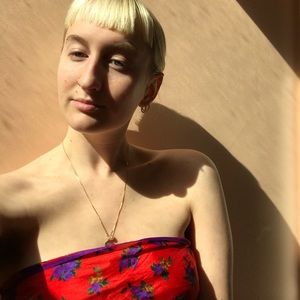 Meet your Posher, Clarissa